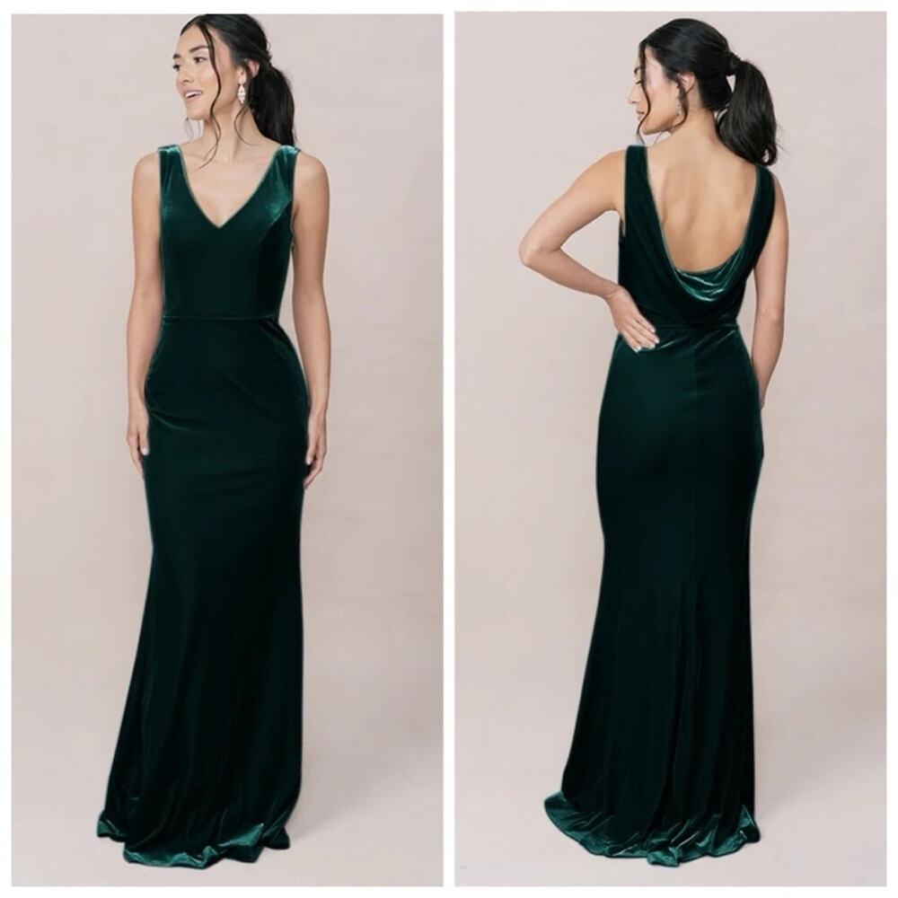 Revelry Dakota Velvet Scoop Back Maxi Floor Length Formal Dress Emerald Green 24